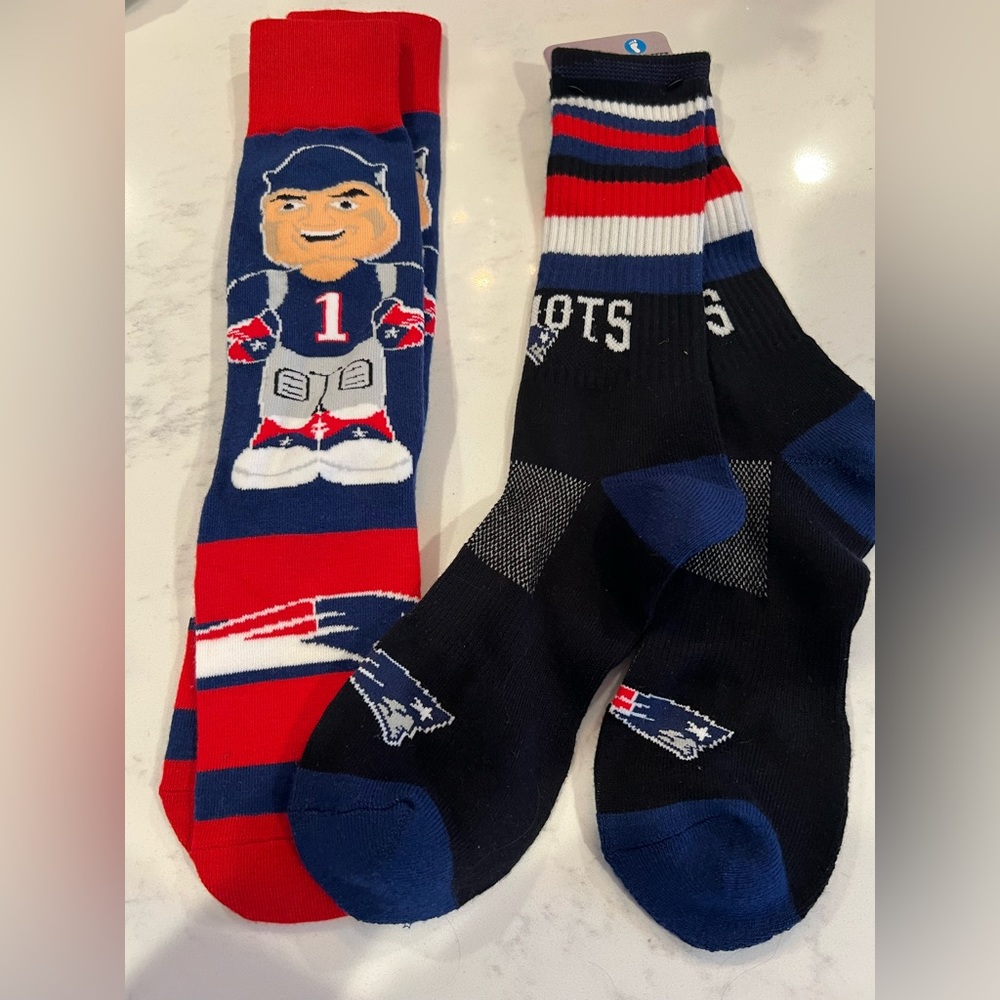 New New England Patriots men’s socks (size 10-13)